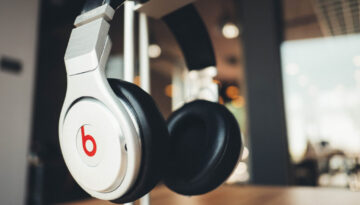 headphones-820341 headphones-820341